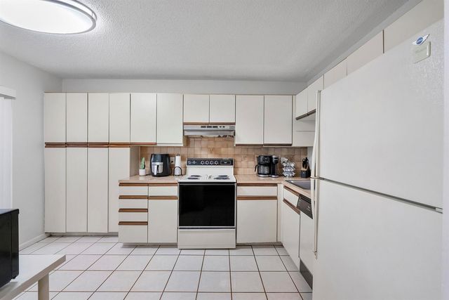 4393 Carambola Circle N, Coconut Creek, FL 33066