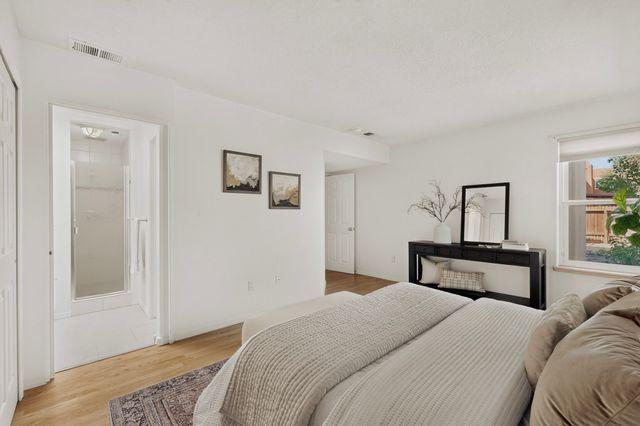 7558 Kachina Loop, Santa Fe, NM 87507