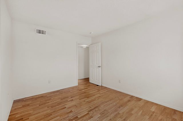 7558 Kachina Loop, Santa Fe, NM 87507
