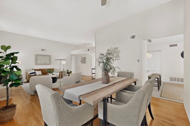 7558 Kachina Loop, Santa Fe, NM 87507