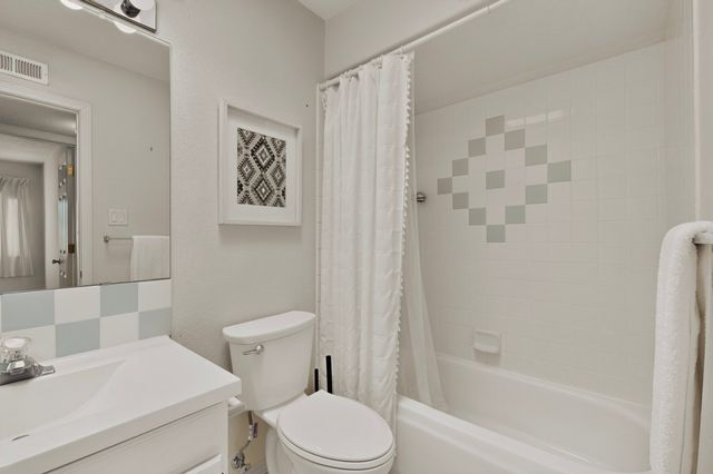 7558 Kachina Loop, Santa Fe, NM 87507