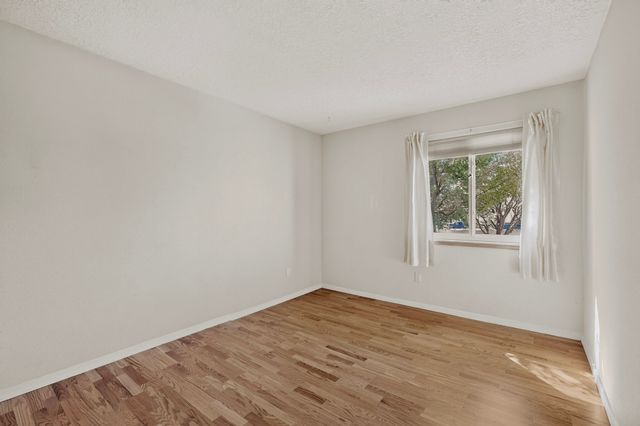 7558 Kachina Loop, Santa Fe, NM 87507