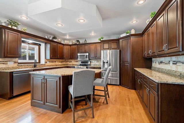 2679 RADINZ ROAD, Green Bay, WI 54311