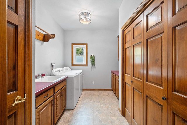 2679 RADINZ ROAD, Green Bay, WI 54311