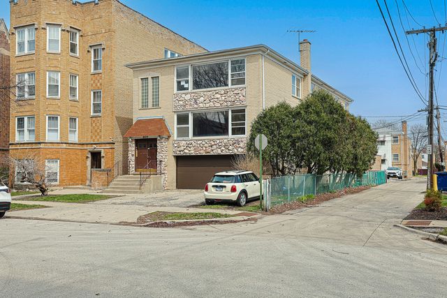 8019 Kilpatrick Avenue, Skokie, IL 60076