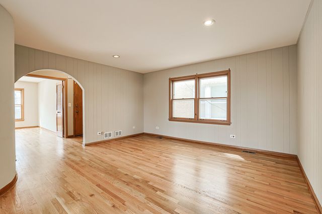 8019 Kilpatrick Avenue, Skokie, IL 60076