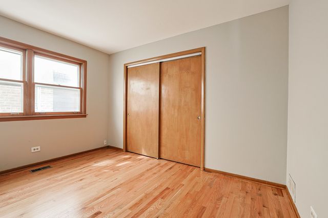 8019 Kilpatrick Avenue, Skokie, IL 60076