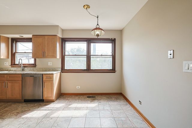 8019 Kilpatrick Avenue, Skokie, IL 60076