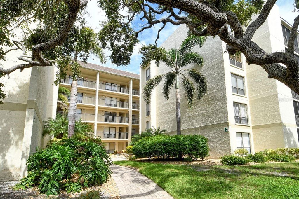 6157 MIDNIGHT PASS ROAD E63, Sarasota, FL 34242
