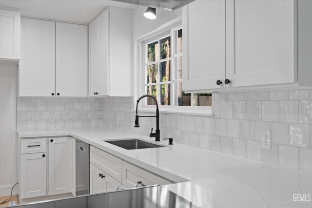 2801 Elm Street, Bakersfield, CA 93301