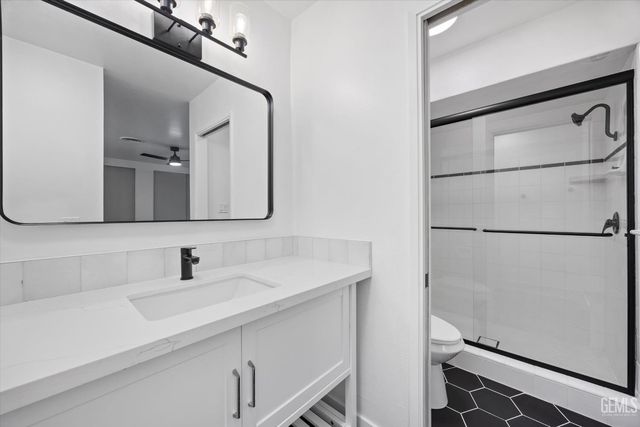 2801 Elm Street, Bakersfield, CA 93301