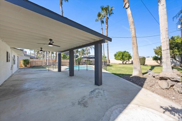 2801 Elm Street, Bakersfield, CA 93301