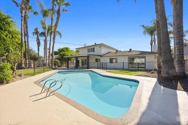 2801 Elm Street, Bakersfield, CA 93301