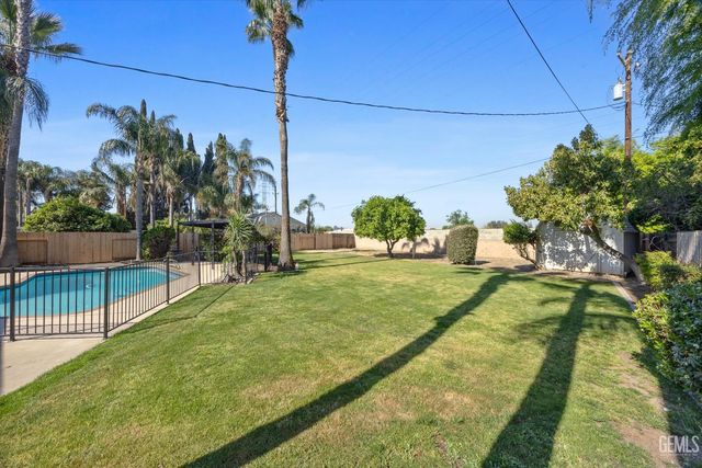 2801 Elm Street, Bakersfield, CA 93301