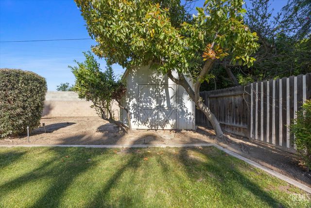 2801 Elm Street, Bakersfield, CA 93301