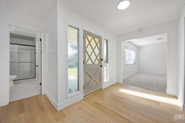 2801 Elm Street, Bakersfield, CA 93301