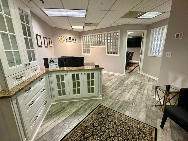 1650 Elm Street Suite 401, Manchester, NH 03101