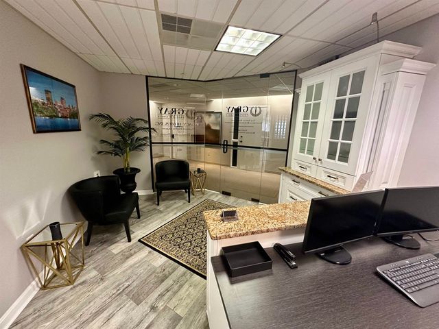 1650 Elm Street Suite 401, Manchester, NH 03101