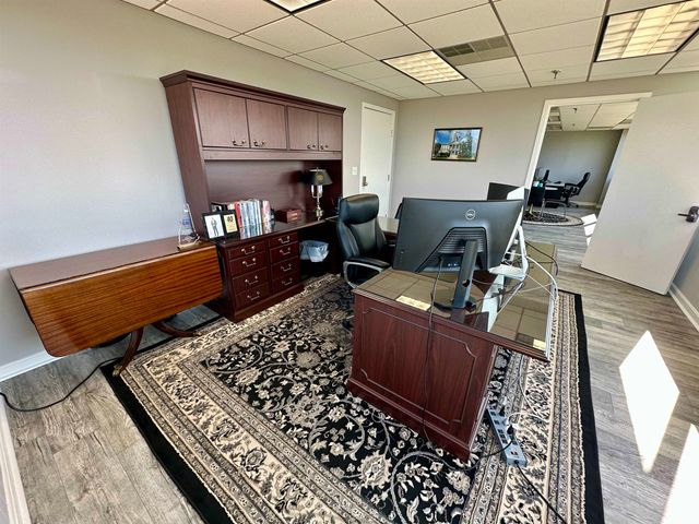 1650 Elm Street Suite 401, Manchester, NH 03101