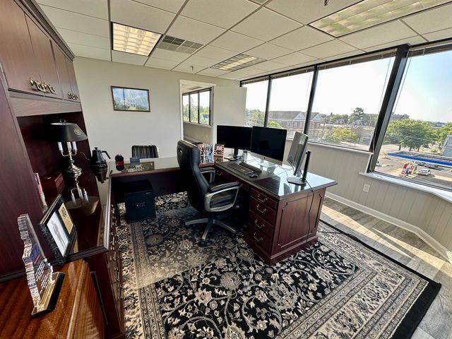 1650 Elm Street Suite 401, Manchester, NH 03101