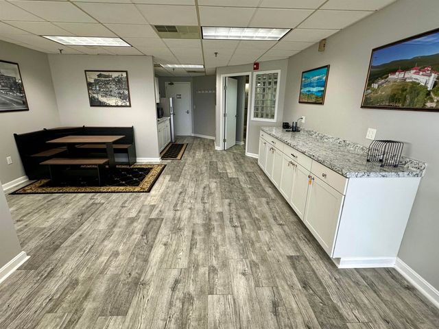 1650 Elm Street Suite 401, Manchester, NH 03101