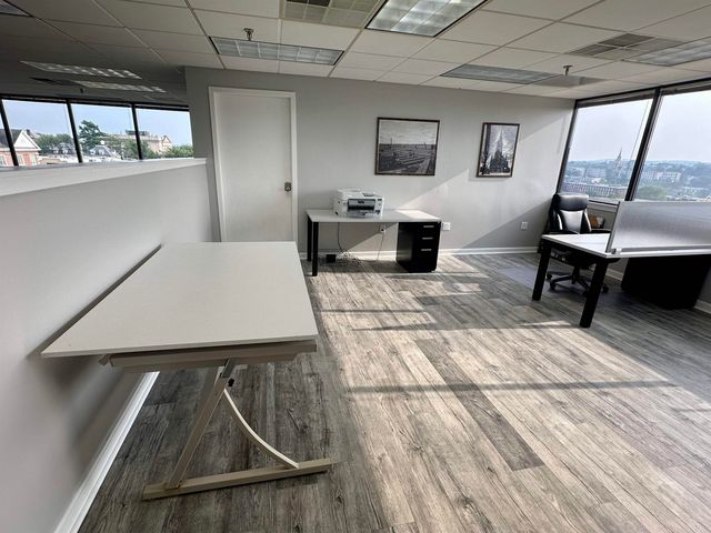 1650 Elm Street Suite 401, Manchester, NH 03101