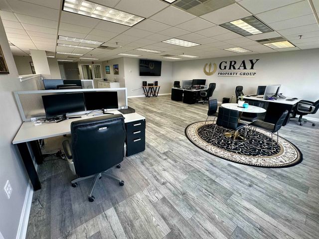 1650 Elm Street Suite 401, Manchester, NH 03101