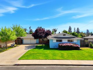 289 W Cypress Avenue, Reedley, CA 93654