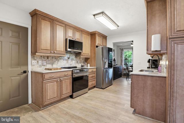 474 BIG MOUNT RD, Thomasville, PA 17364