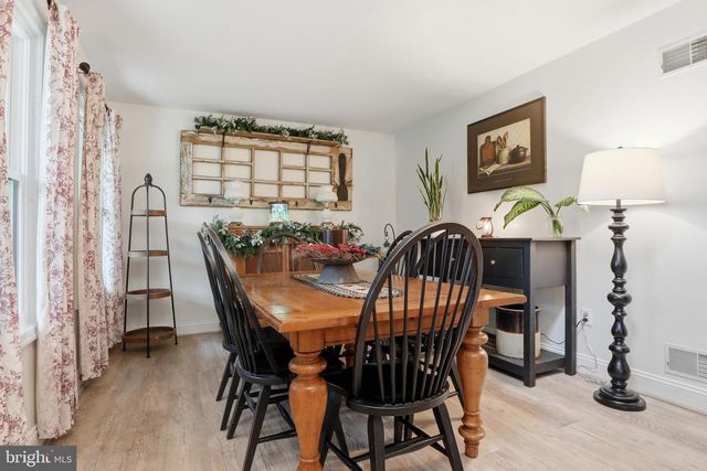 474 BIG MOUNT RD, Thomasville, PA 17364