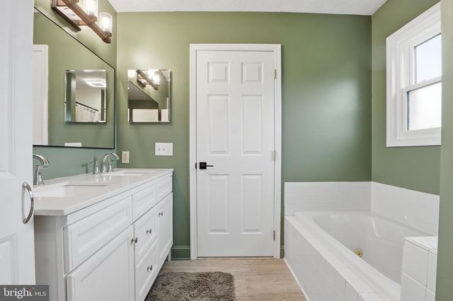 474 BIG MOUNT RD, Thomasville, PA 17364