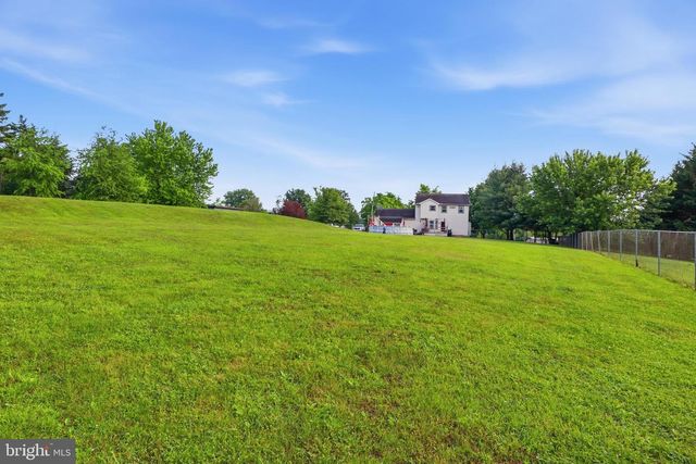 474 BIG MOUNT RD, Thomasville, PA 17364
