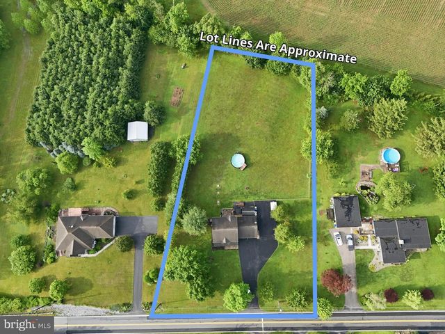 474 BIG MOUNT RD, Thomasville, PA 17364
