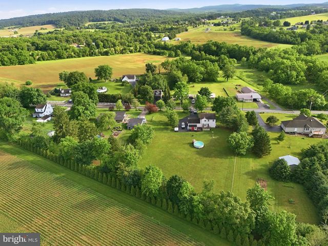 474 BIG MOUNT RD, Thomasville, PA 17364