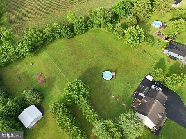 474 BIG MOUNT RD, Thomasville, PA 17364