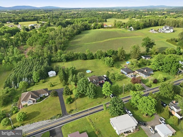 474 BIG MOUNT RD, Thomasville, PA 17364