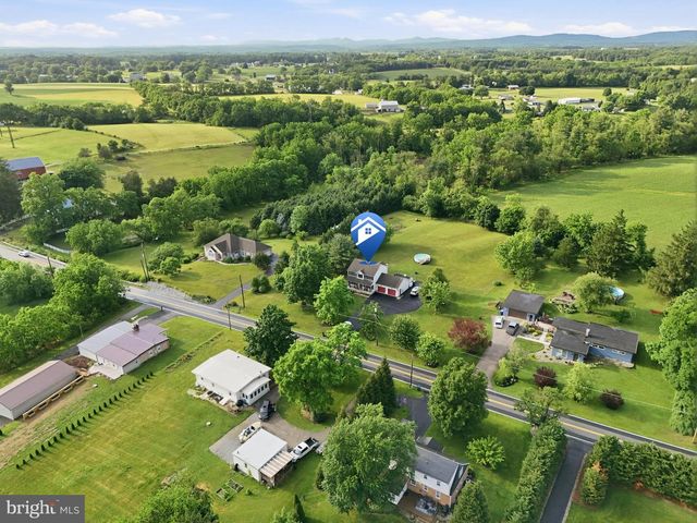 474 BIG MOUNT RD, Thomasville, PA 17364