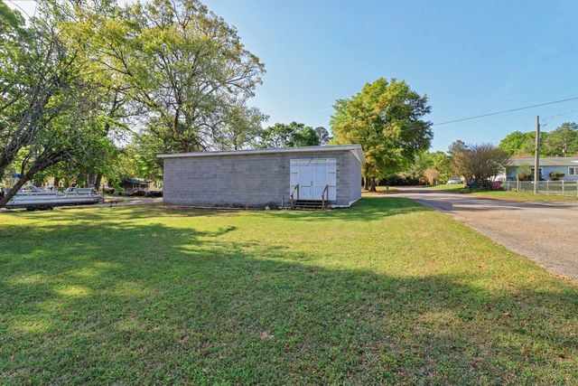 214 Bennette Street, Eutawville, SC 29048