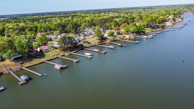 214 Bennette Street, Eutawville, SC 29048