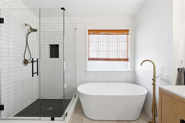 2390 Lunetta Lane, Alpharetta, GA 30004