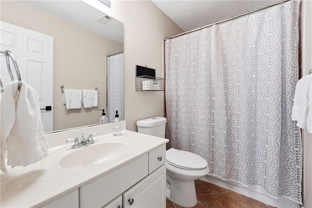 2390 Lunetta Lane, Alpharetta, GA 30004