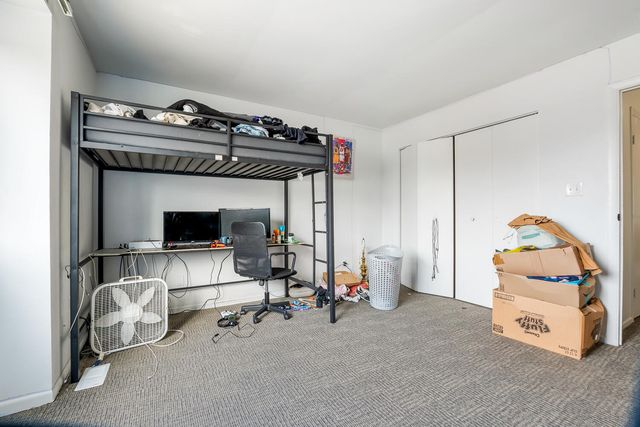 7636 Whitcomb Street, Merrillville, IN 46410