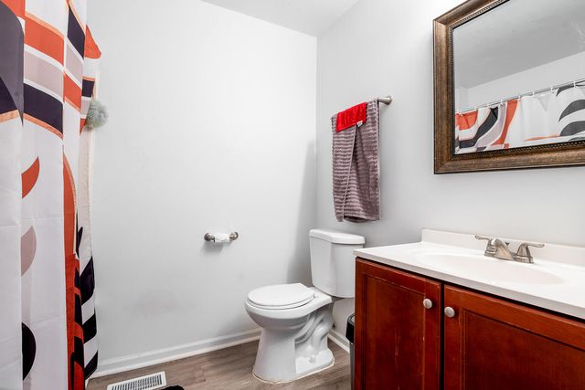 7636 Whitcomb Street, Merrillville, IN 46410