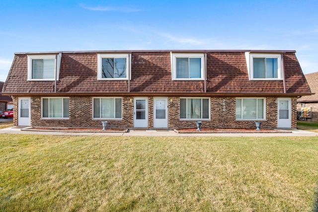 7636 Whitcomb Street, Merrillville, IN 46410