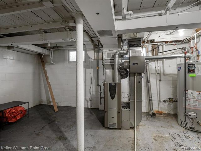26616 Hampden Street, Madison Heights, MI 48071