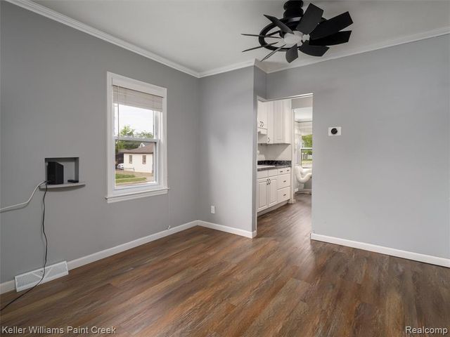 26616 Hampden Street, Madison Heights, MI 48071