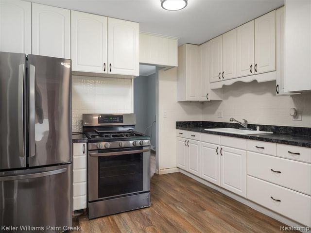 26616 Hampden Street, Madison Heights, MI 48071