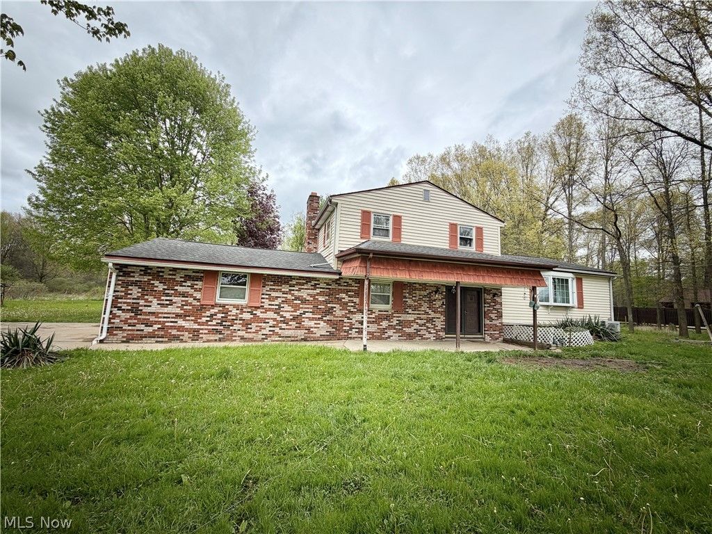 3948 Carson Salt Springs Road, Newton Falls, OH 44444