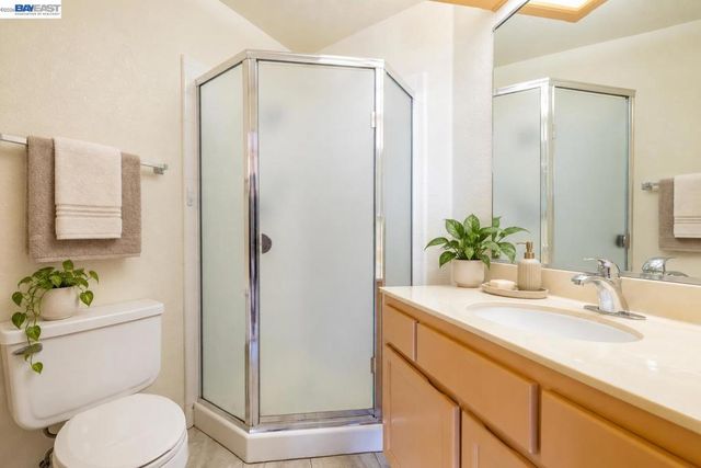 21103 Gary 318A, Castro Valley, CA 94546