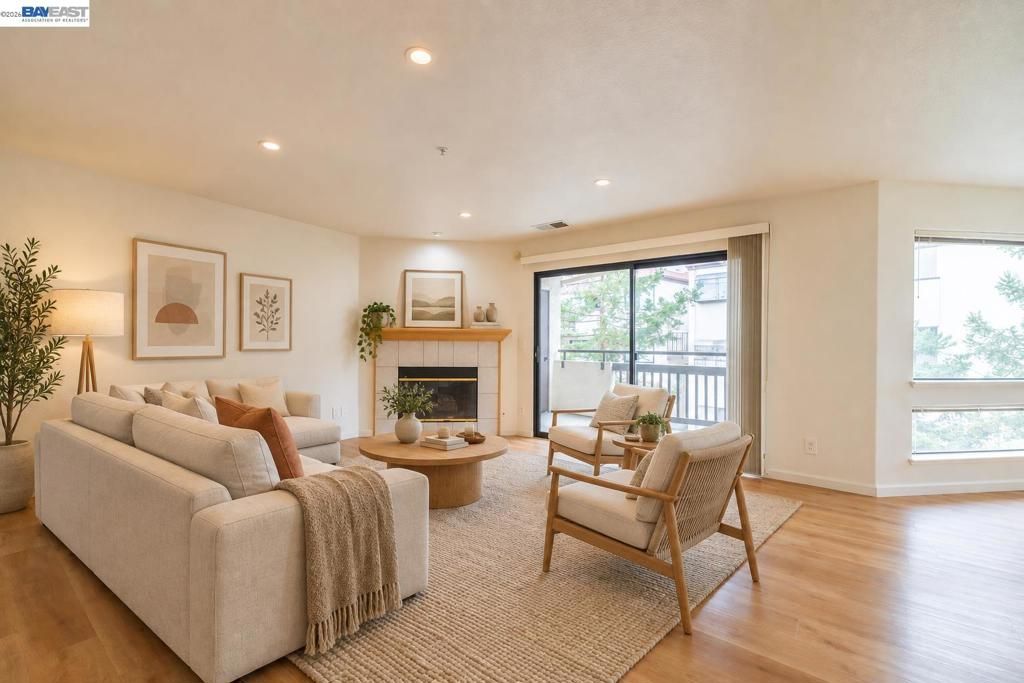 21103 Gary 318A, Castro Valley, CA 94546